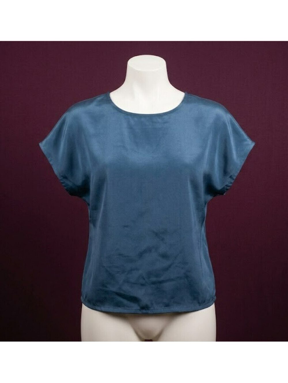 Vintage Diversity Blouse Womens Petite M Blue Satin Short Sleeve Button Back USA